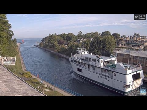 Round Lake Channel Live Streaming HD Webcam, USA