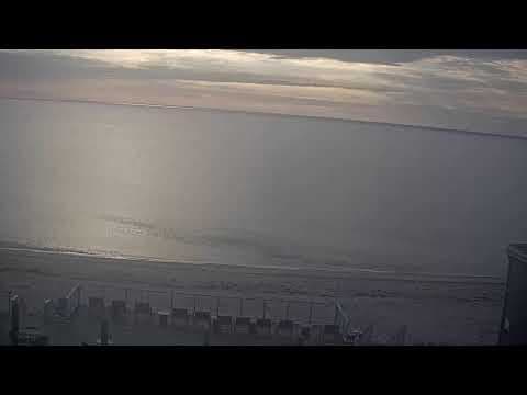 Live Streaming HD Webcam from Old Silver Beach, Falmouth, USA